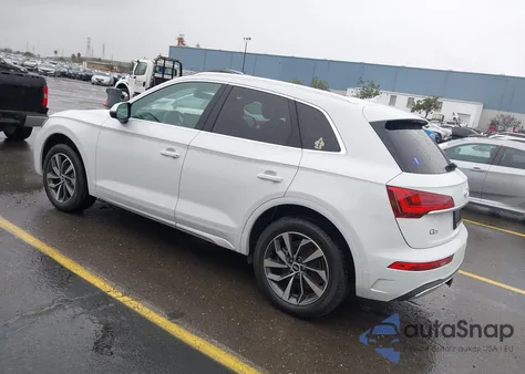 2021 Audi Q5 Premium 45 Tfsi Quattro S Tronic z USA, uszkodzony, nr VIN WA1AAAFY8M2009859